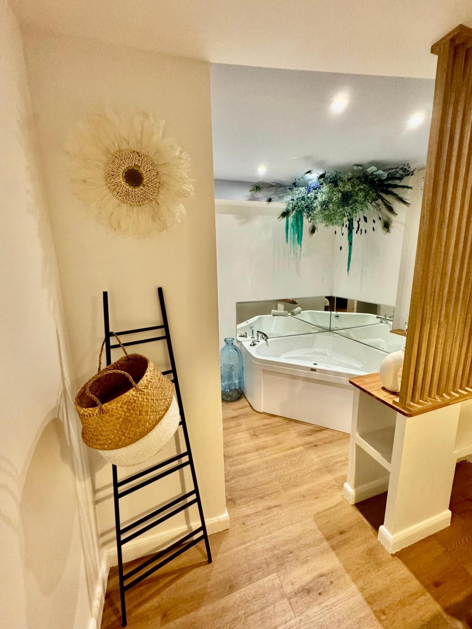Le Jardin Secret - Balneo & Spa Montpellier Dış mekan fotoğraf